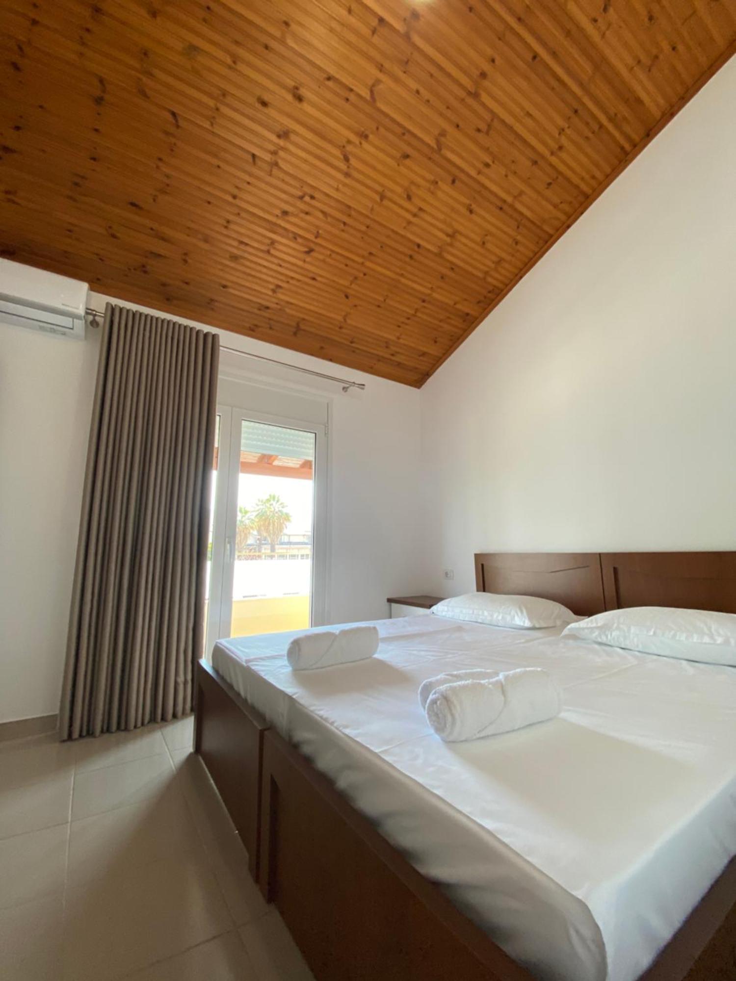 Villa Niku Berat Exterior foto